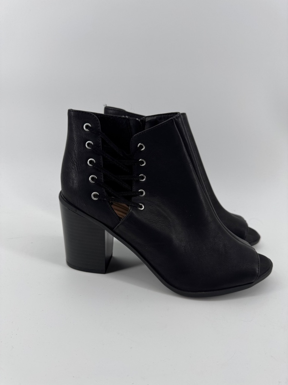R2 Black Peep-Toe Lace-Up Block Heel Ankle Booties Women's Sz 10 NWOT